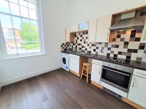 Kitchen- click for photo gallery